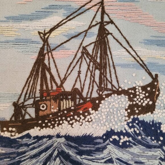 Beautiful Needlecraft of The Mermaid Finished Framed Crewel Signed VF 77 - Picture 3 of 10